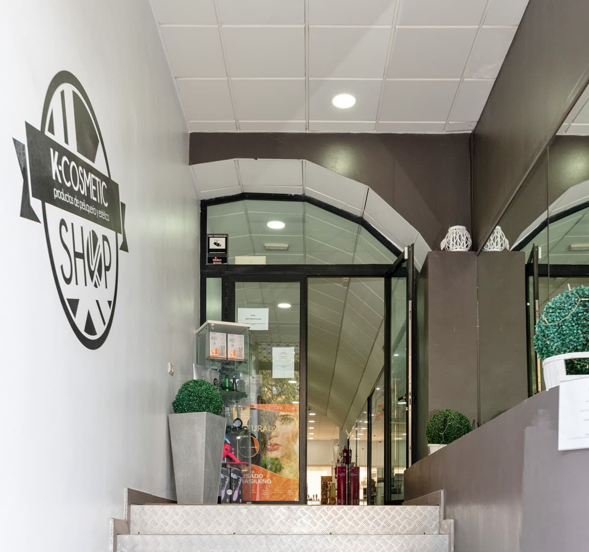 ¡Conoce las instalaciones de K-Cosmetic en Vigo!