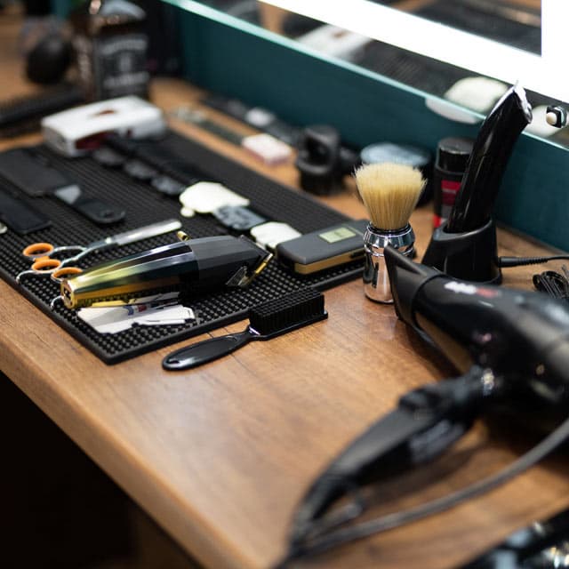 Todo para equipamiento de tu barbería en Vigo